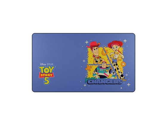 MOUSE PAD XTECH MARVEL TOY STORY, SUPERFICIE DE TELA, DIMENSIONES  25.59" X 14.56" X 0.15" (XTA-M20TS-XL)