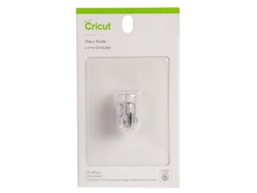 [93408] CUCHILLA CRICUT DE CORTE EN ONDAS, AGREGAR UN BORDE ONDULADO CAPRICHOSO A CUALQUIER DISEÑO, SIMPLEMENTE COLOQUE ESTA PUNTA EN LA CARCASA QUICKSWAP, IDEAL PARA CALCOMANÍAS DE VINILO ORIGINALES, DISEÑOS DE HIERRO, SOBRES, TARJETAS, ETIQUETAS DE REGALO Y PROYECTOS DE COLLAGES COLOR PLATEADO. (2006837).