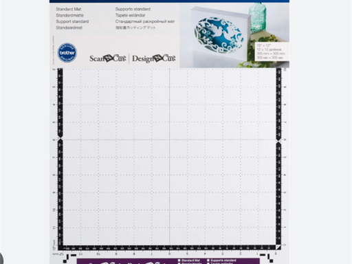 [109624] TAPETE DE CORTE ESTANDAR BROTHER 12" X 12"DISEÑADO PARA LA MAQUINA DESIGNNCUT. ÁREA DE CORTE: 11.7" X 11.7" PROPORCIONA UNA SUPERFICIE ESTABLE Y PRECISA PARA EL CORTE Y USO DE LA FUNCIÓN CAPTUREMAT, IDEAL PARA PROYECTOS CREATIVOS Y DE DISEÑO DIGITAL.