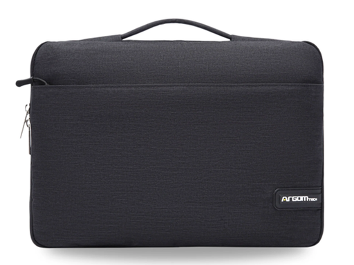 [101042] BULTO PARA LAPTOP ARGOM 15.6" TIPO SLEEVE, URBAN, IMPERMEABLE, COMPARTIMENTO PRINCIPAL Y BOLSILLO DELANTERO, INTERIOR SUAVE PARA MAYOR PROTECCION, NEGRO